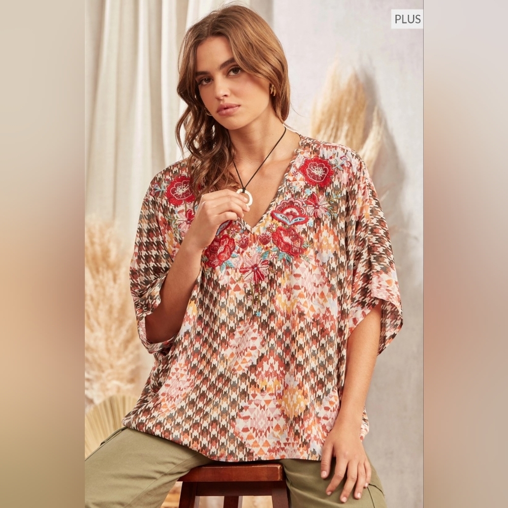 👜Fall Floral Embroidered Boho Top